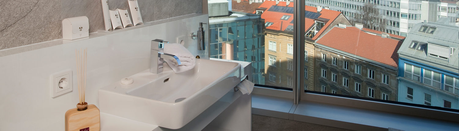 schmiedl-hotel-adlers-innsbruck-03-schmal